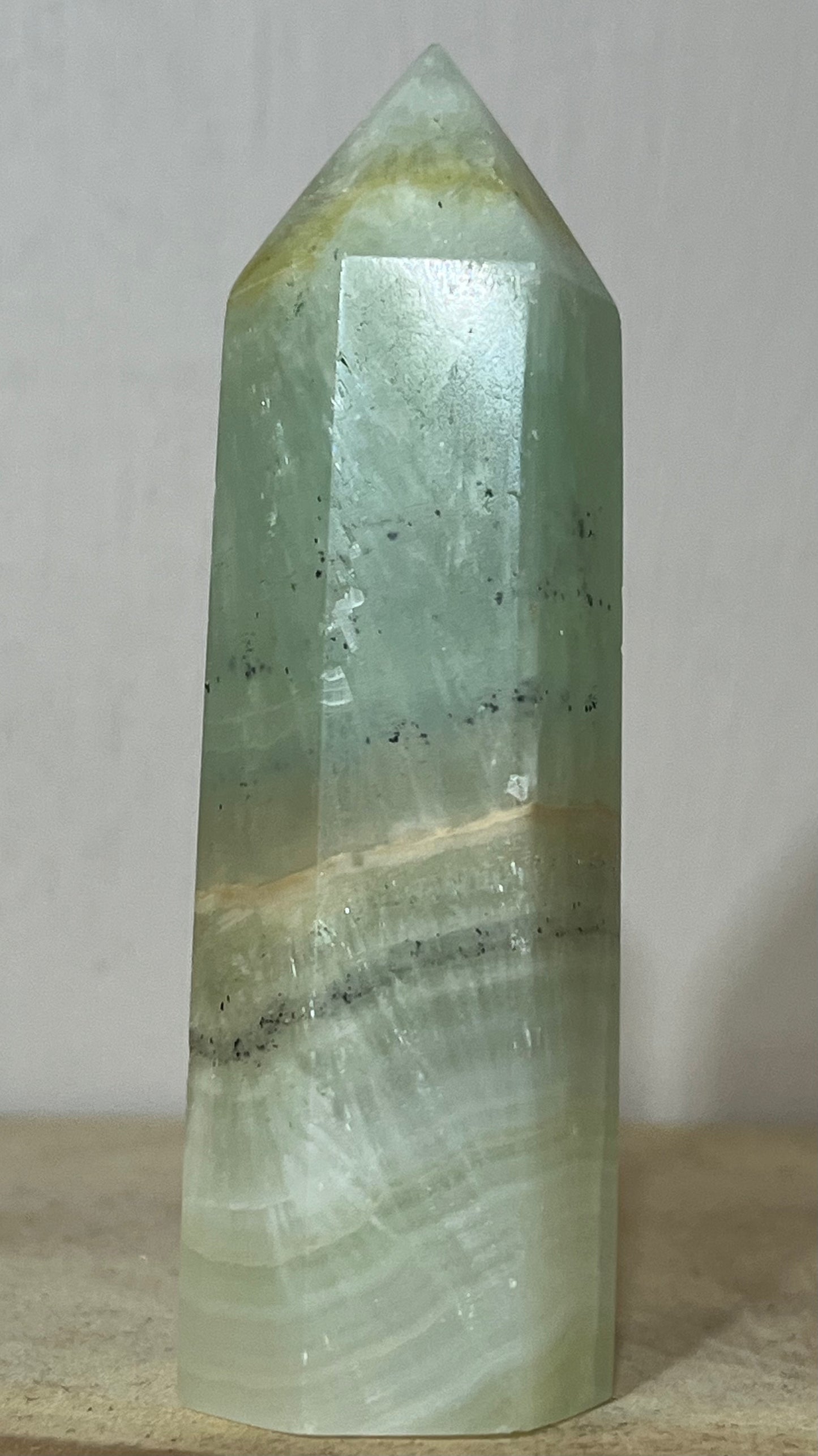 💎 Banded Calcite – Calm • Cleansing • Emotional Clarity