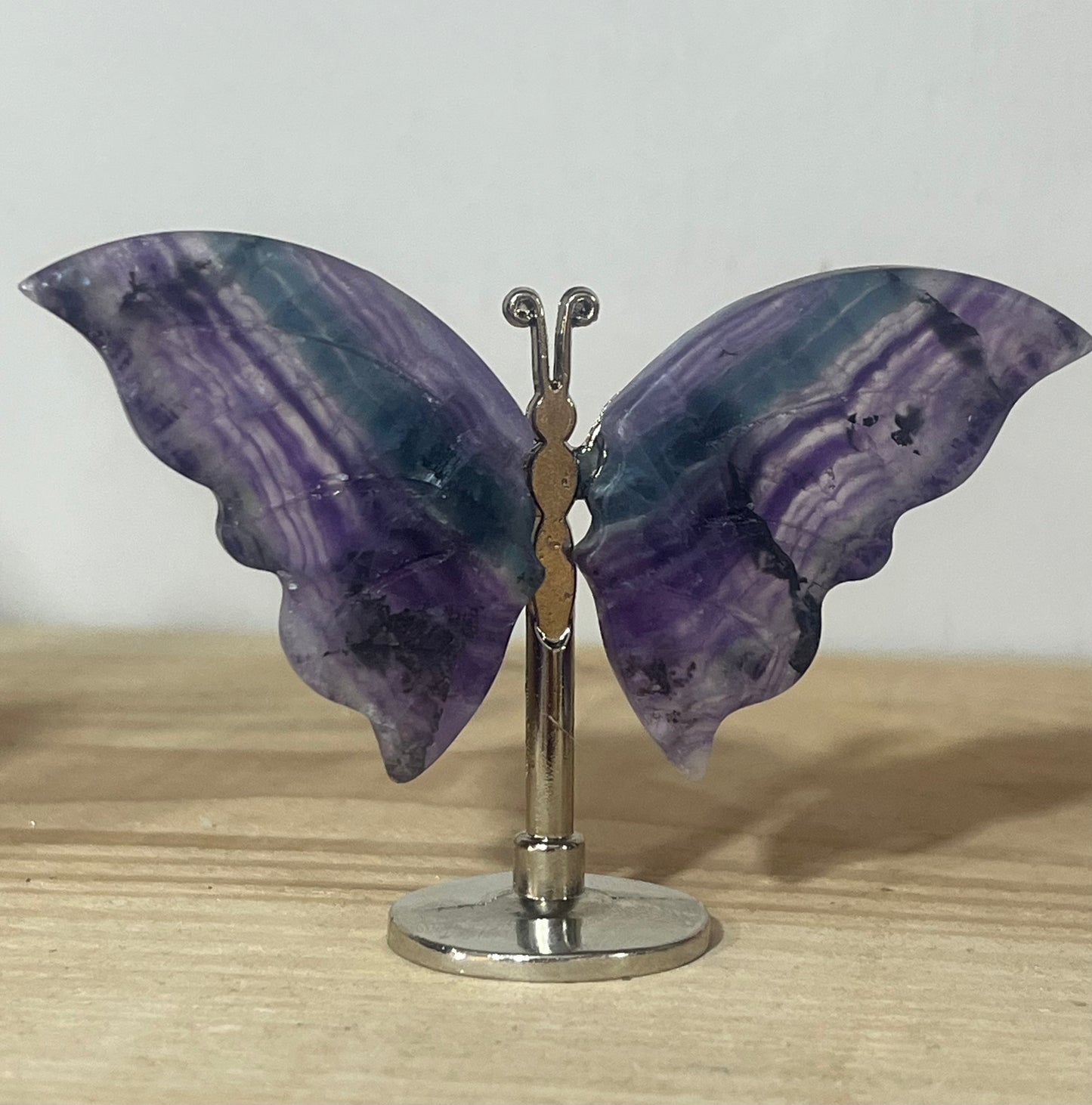 🦋 Rainbow Fluorite Butterfly on Stand
Transformation • Clarity • Spiritual Growth