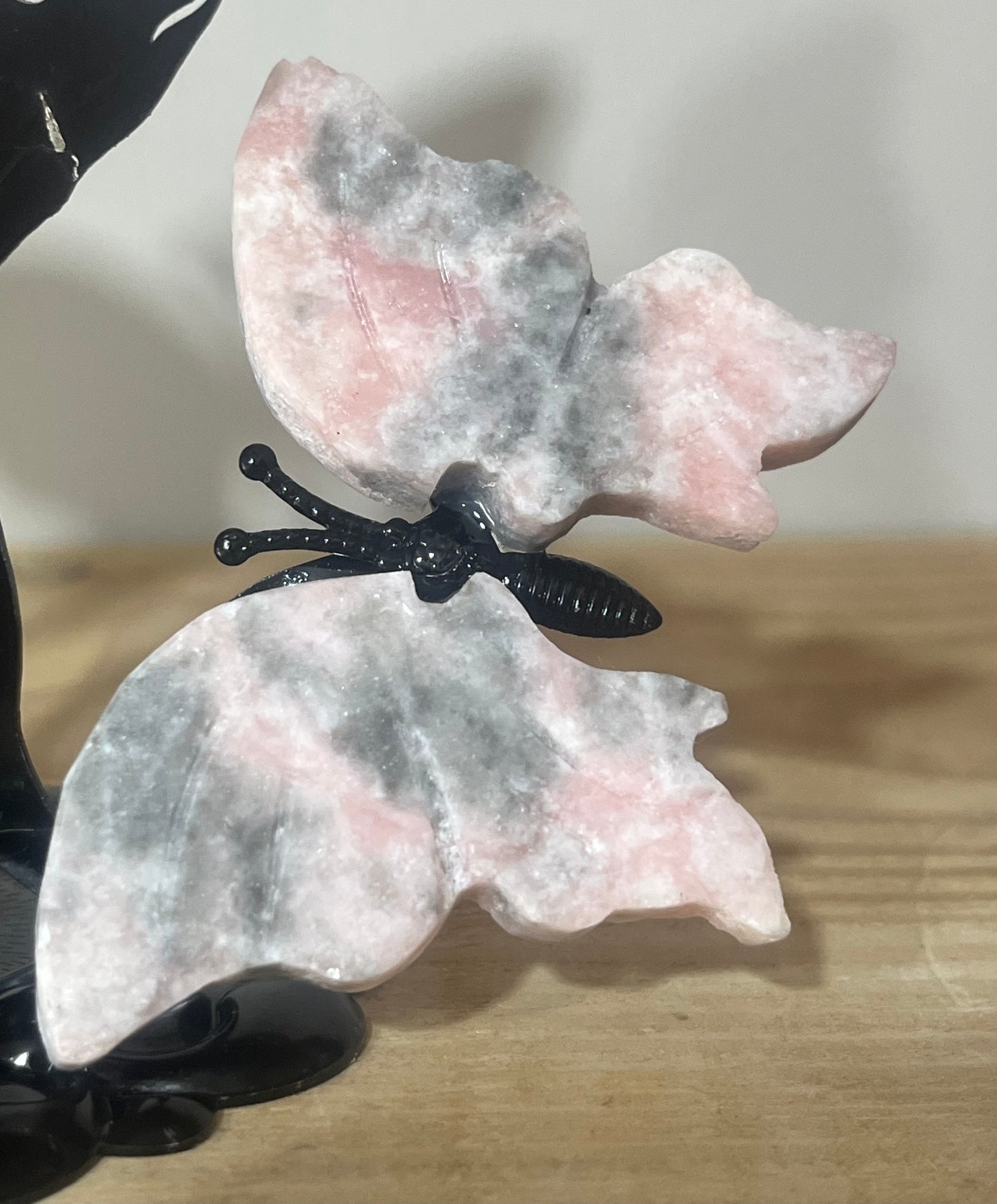 Butterfly Crystal Display | Transformation & Heart Healing | 15cm Tall 🦋💗🐈✨