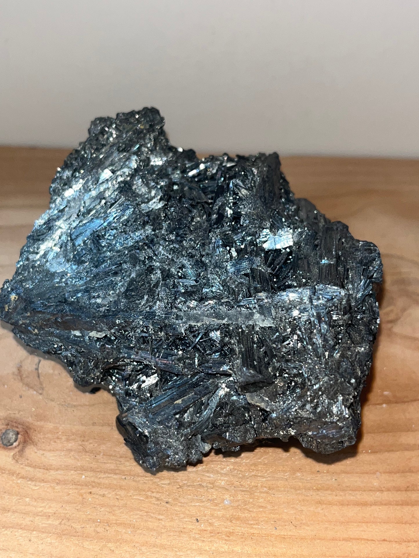🪄 Stibnite Cluster – 1.6kg