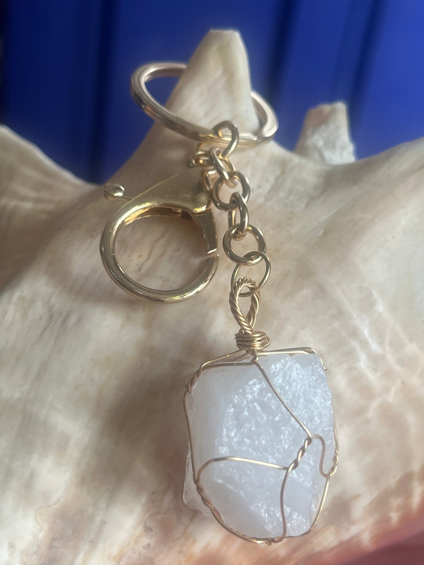 🤍 Clear Quartz Crystal Keyring | Clarity, Cleansing & Positive Energy