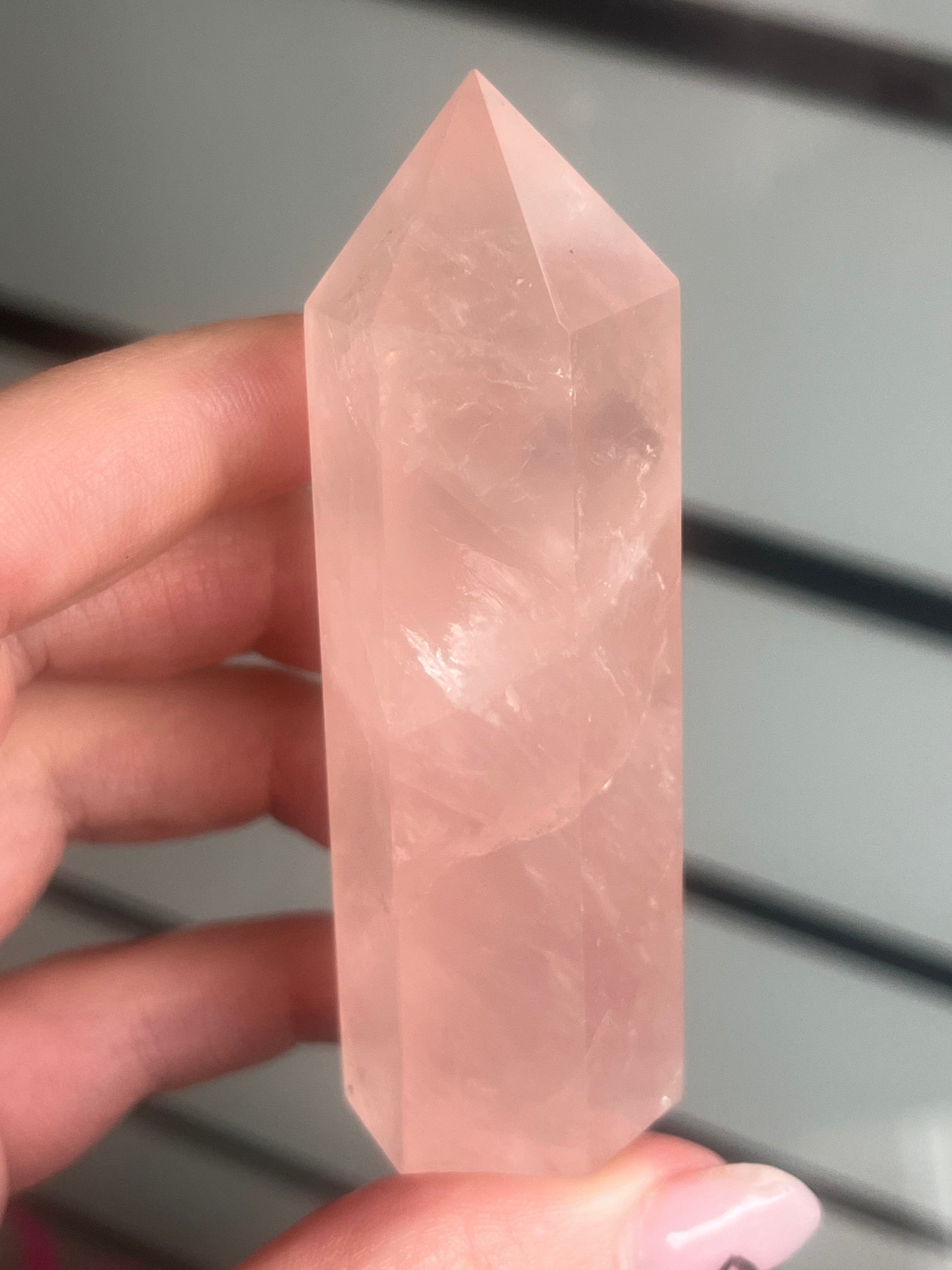 🌸 Rose Quartz Point | Love, Compassion & Self-Love 💗