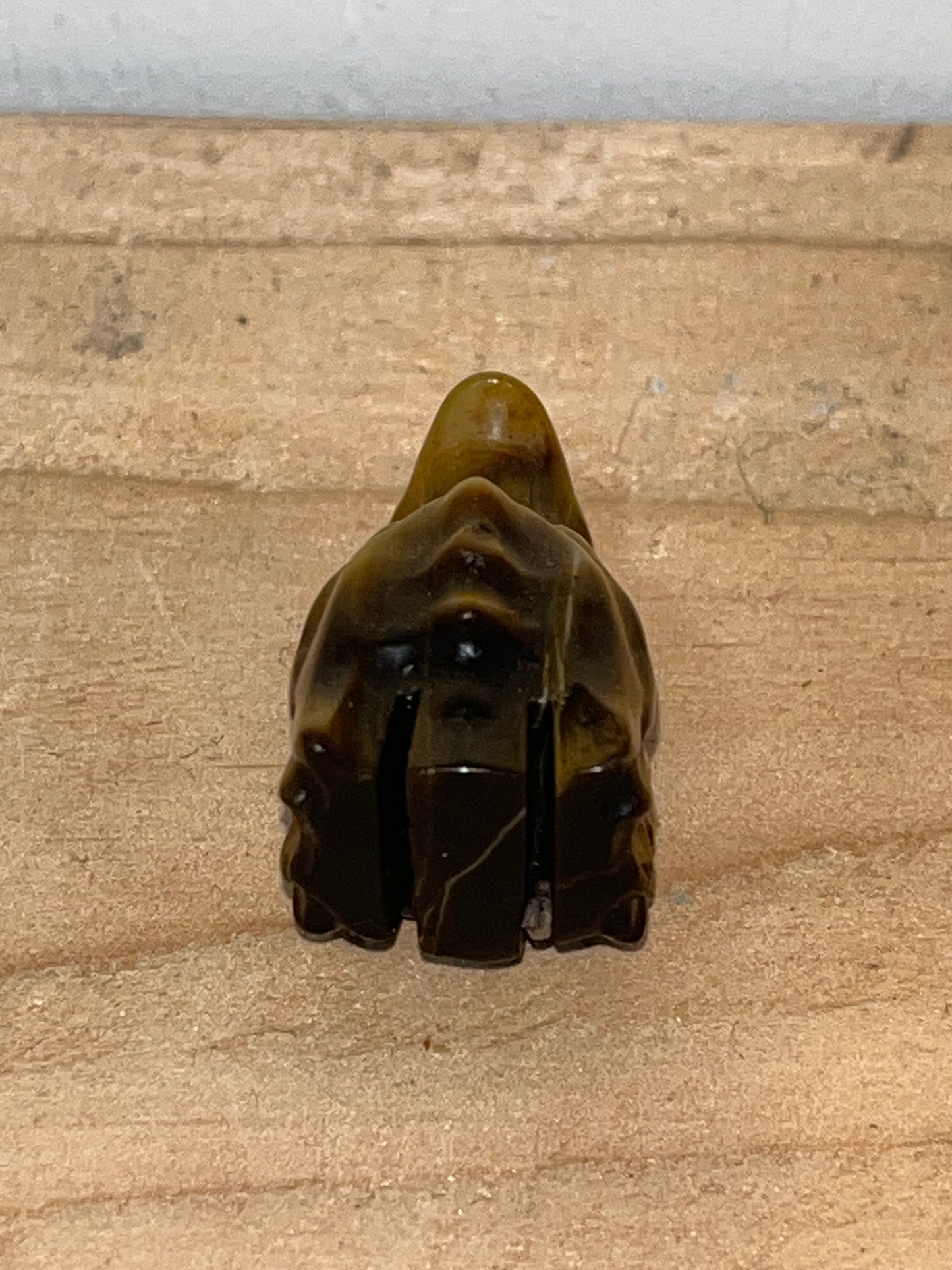 Yellow tiger eye dragon head