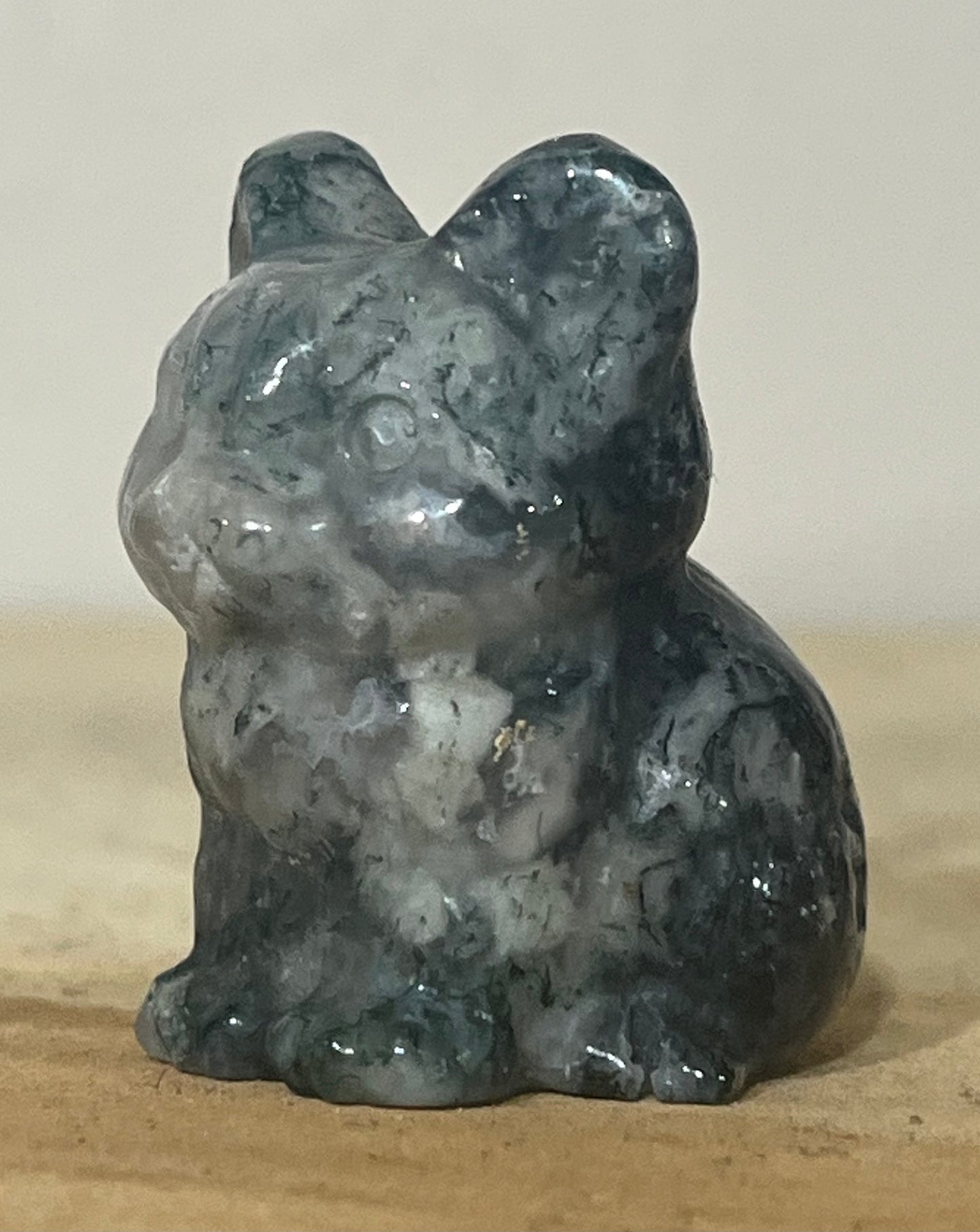 Moss Agate Cat with Druzy Pocket – Symbol of Growth, Balance & Nature’s Magic