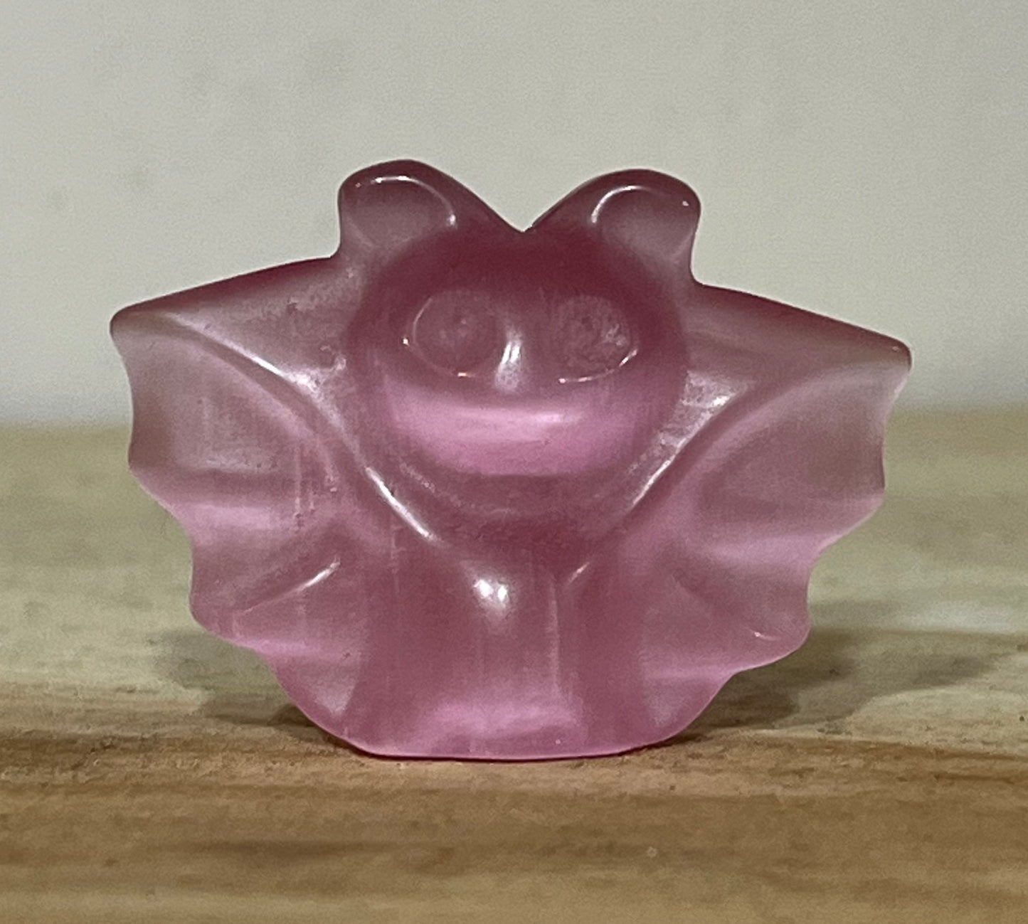 🩷 Pink Cat’s Eye Bat – Joy, Protection & Sweet Vibes