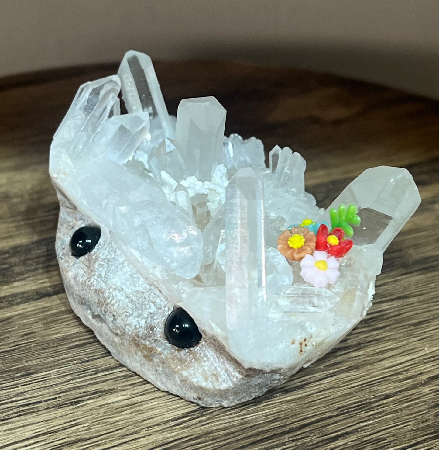 🌼 Daisy Gleam – Quartz Crystal Cutie