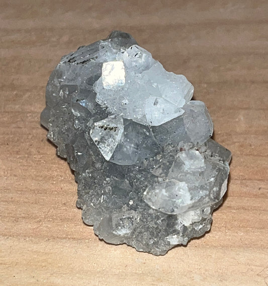 Raw crystal: Apophyllite