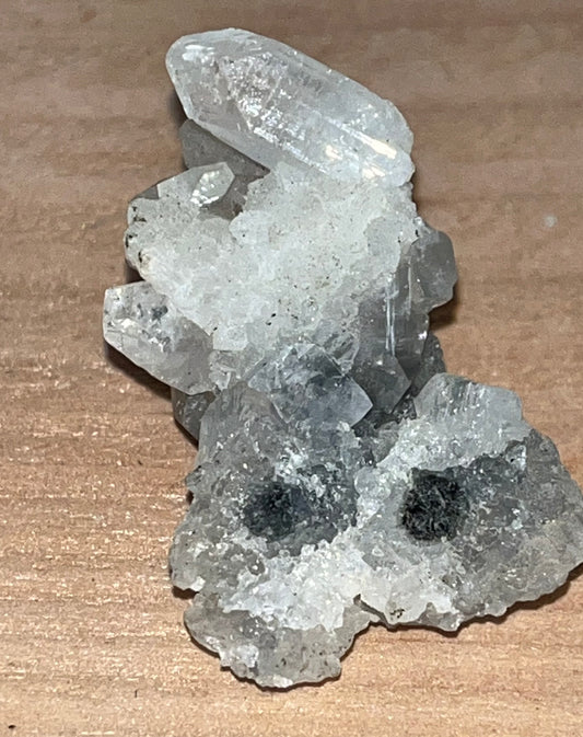 Raw crystal: Apophyllite