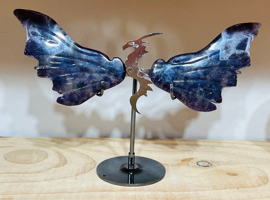 Dragon wings on stand: Dream Amethyst
