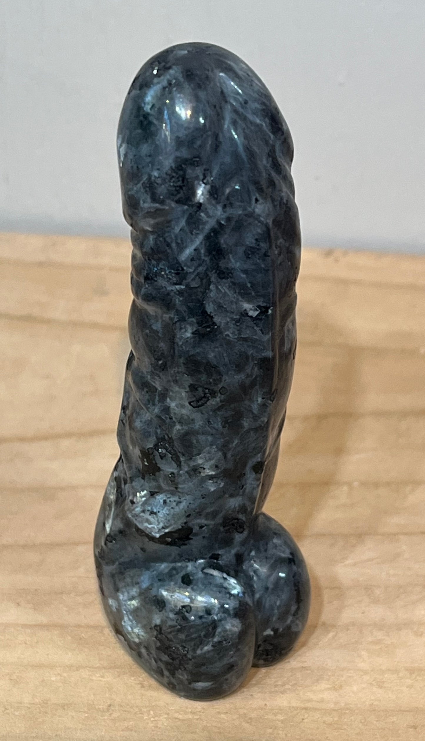 Crystal phallus: Larvakite