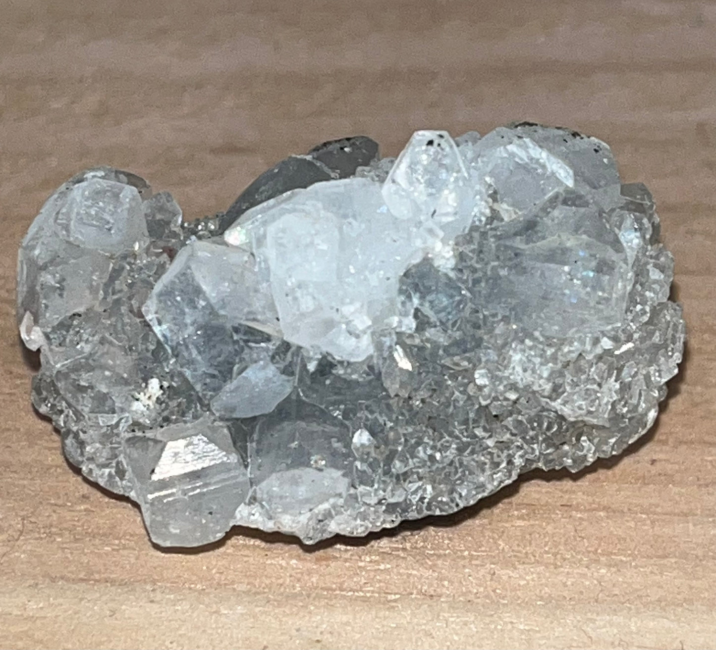 Raw crystal: Apophyllite