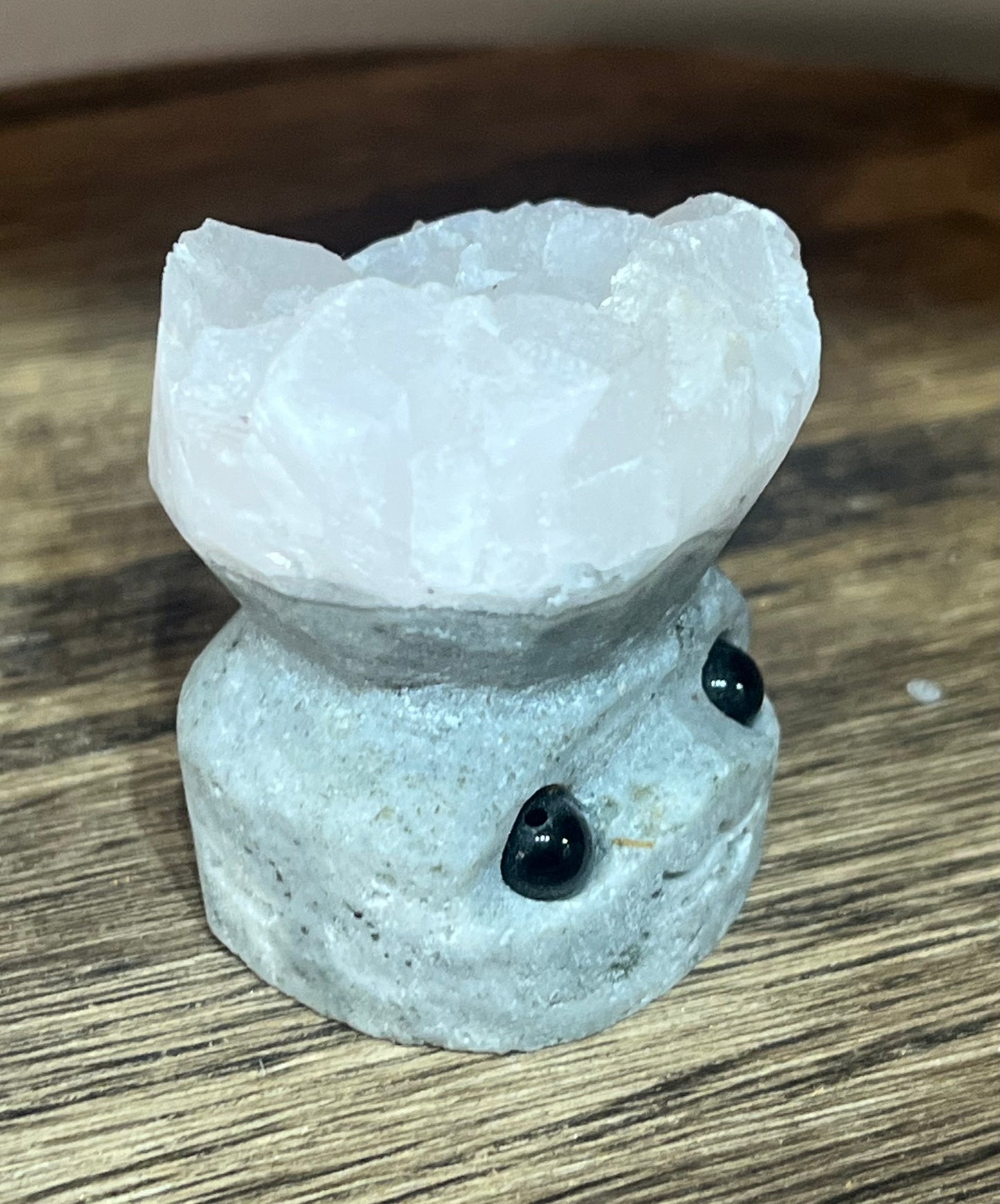 🌷 Rosie Glow – Pink Calcite Crystal Cutie (UV Reactive)