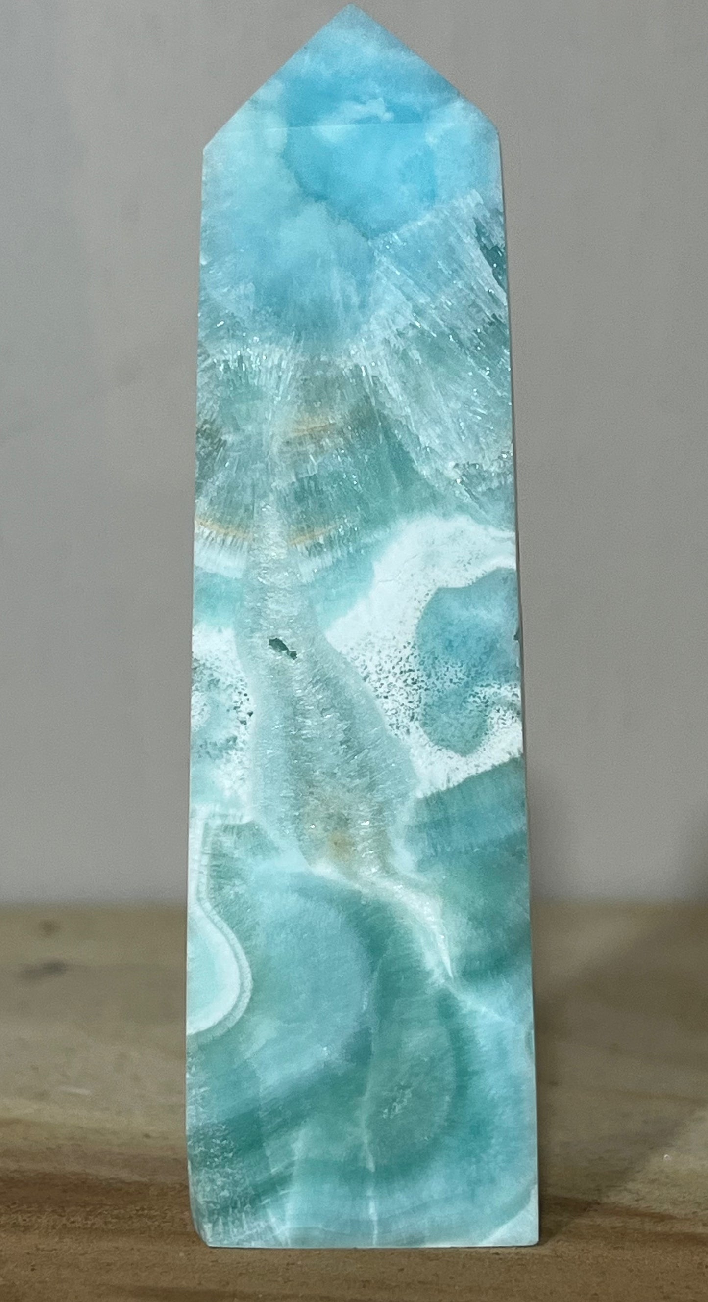 Hemimorphite – Emotional Release & Inner Calm