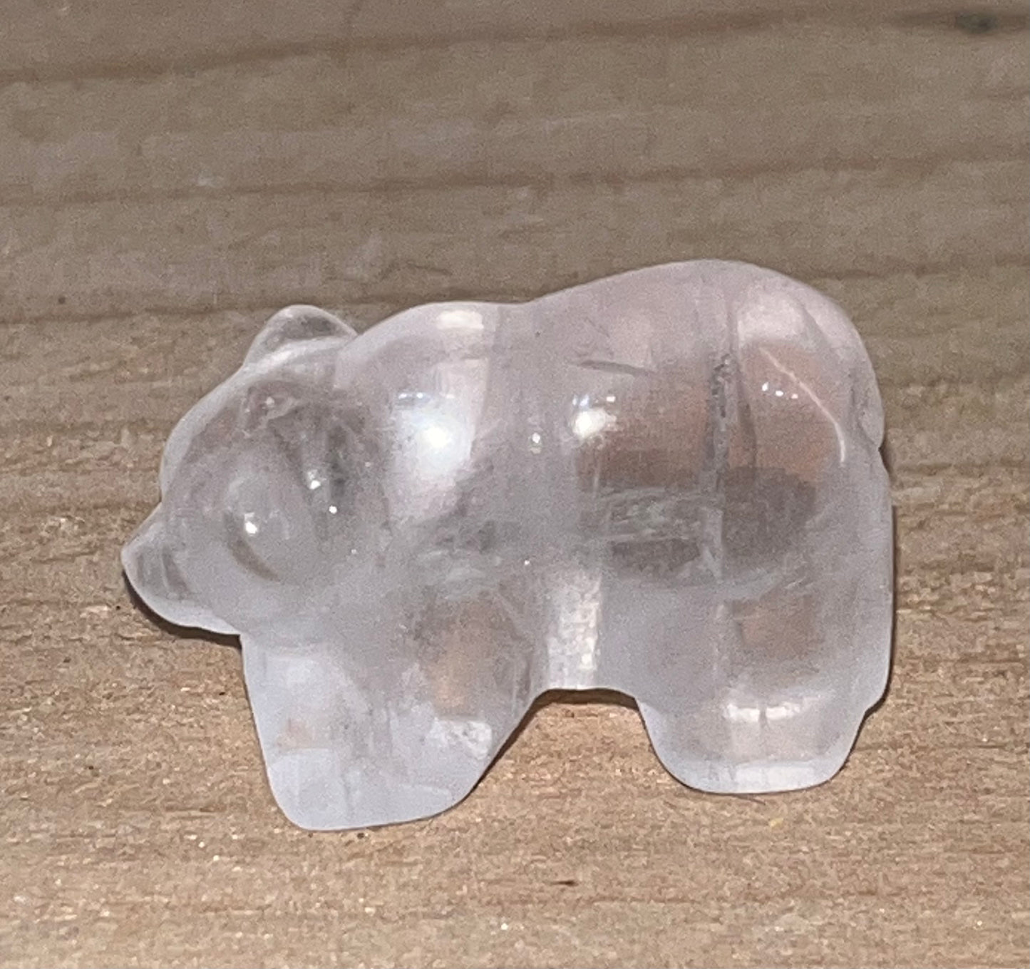 Polar bear: Rose quartz