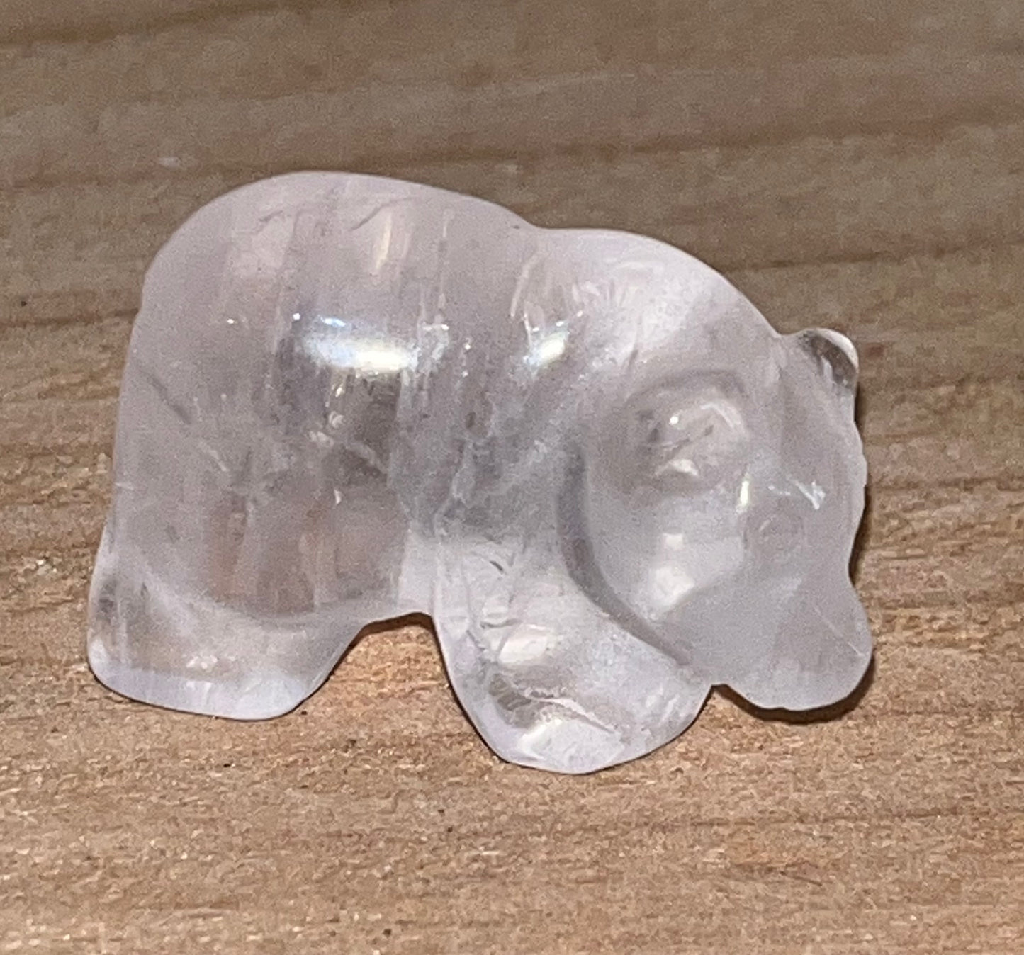 Polar bear: Rose quartz