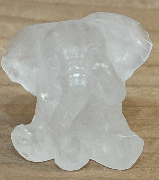Elephant: Clear quartz