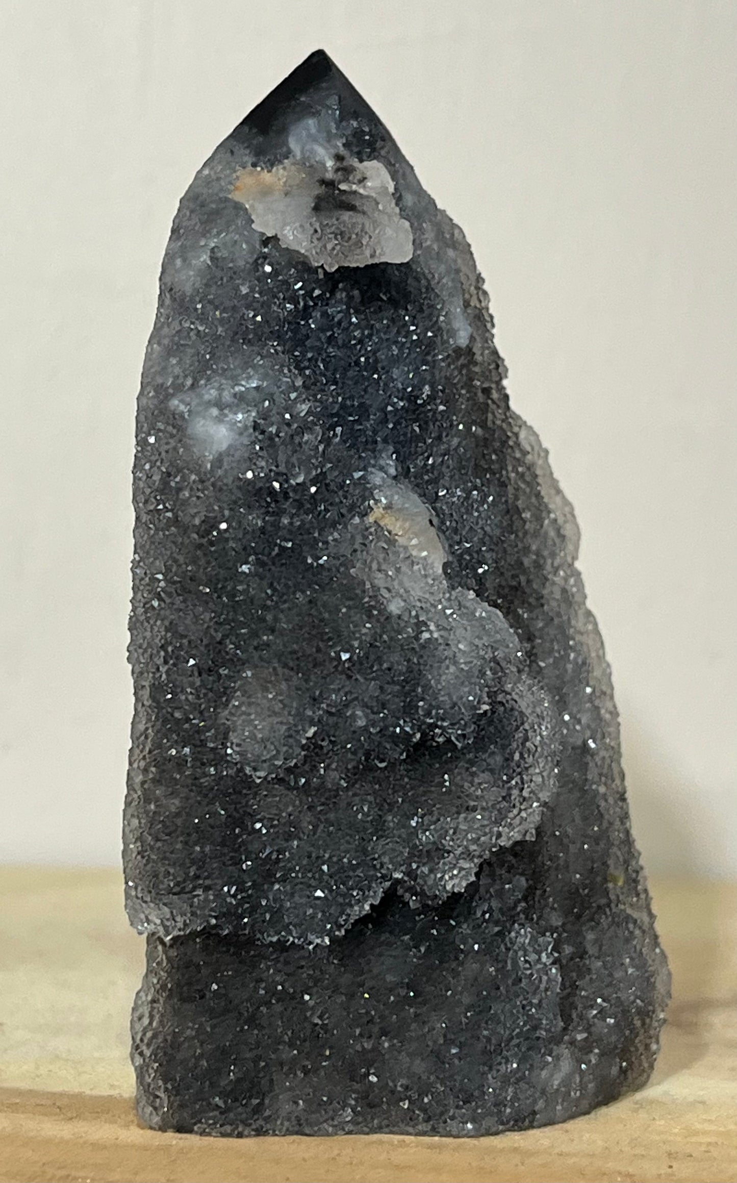 🖤 Sphalerite Tower – Energy Balance, Grounding & Personal Power