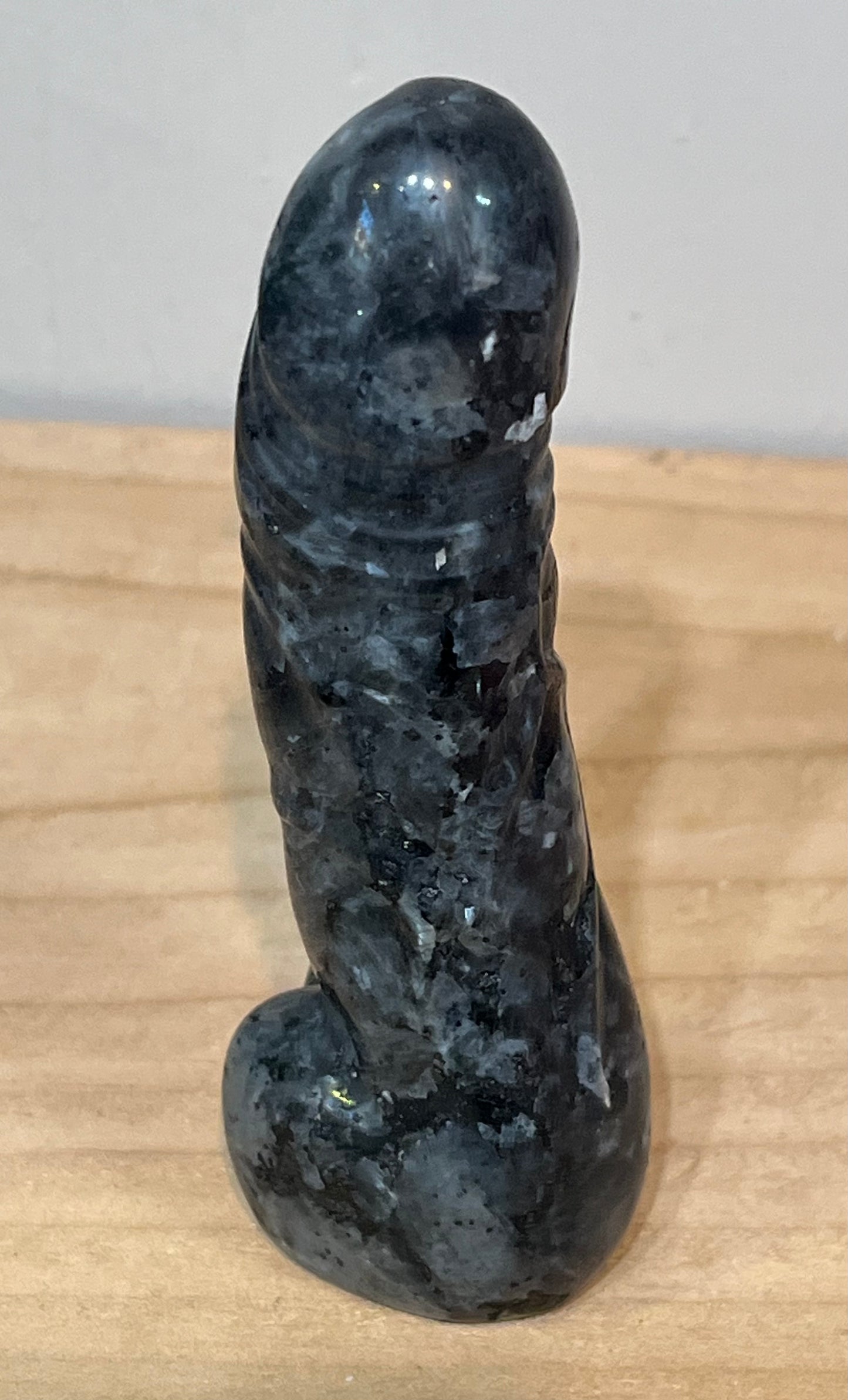 Crystal phallus: Larvakite