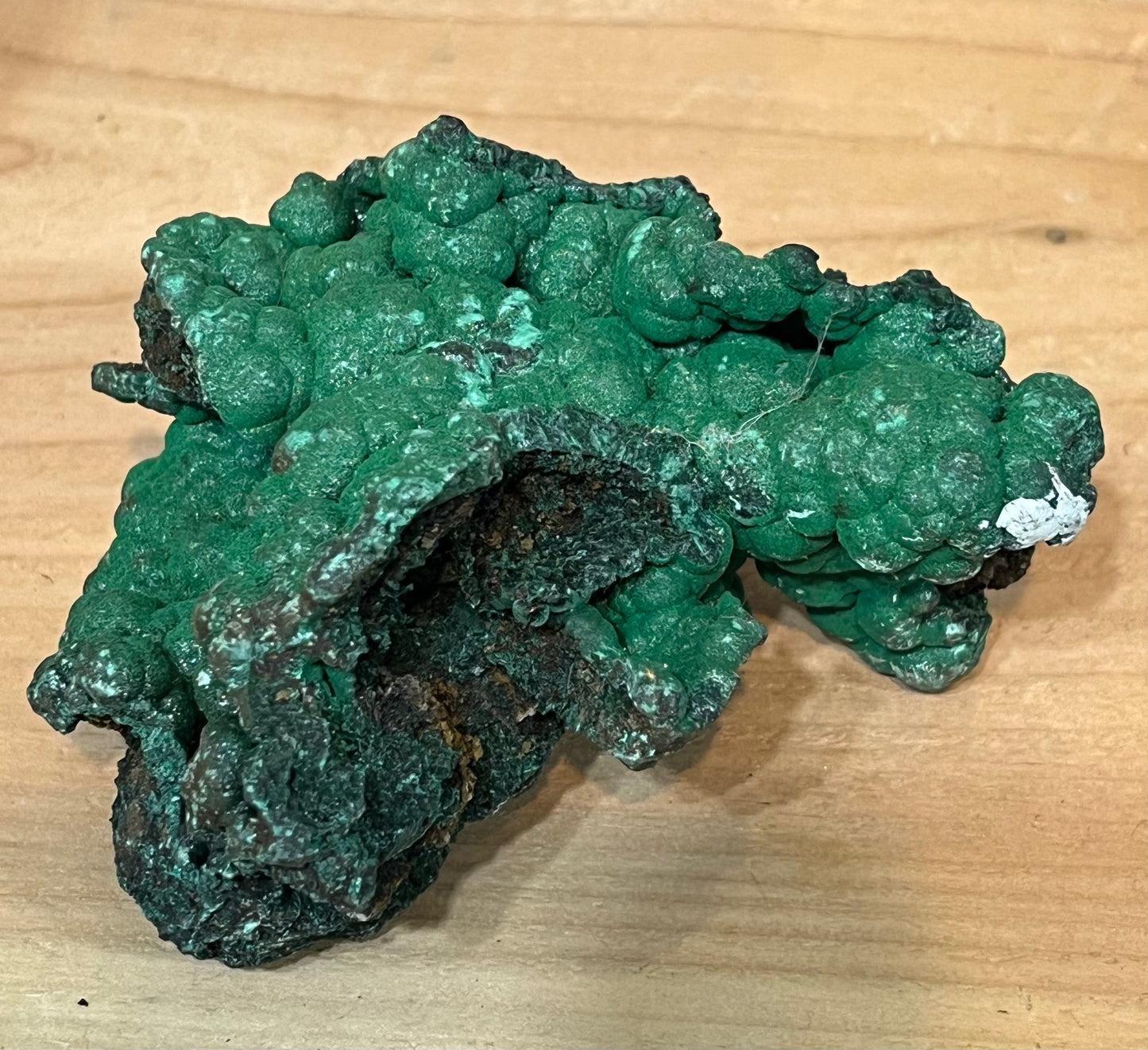 Malachite raw specimen