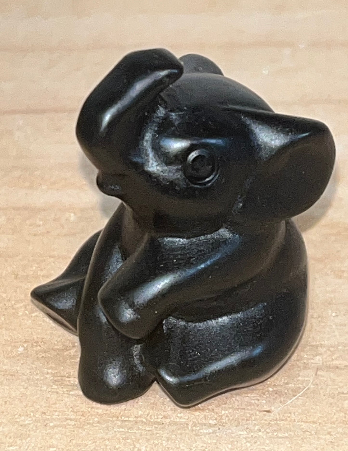 Elephant crystal carving: Obsidian