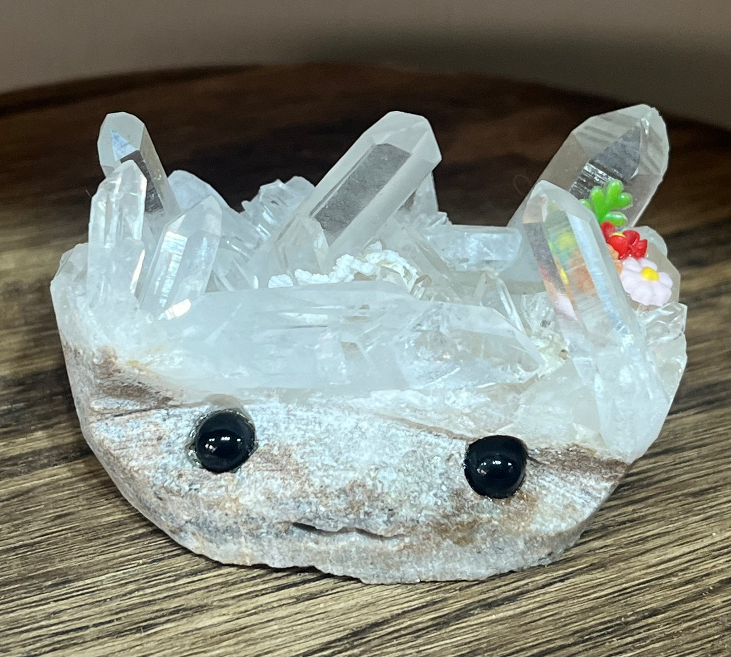 🌼 Daisy Gleam – Quartz Crystal Cutie