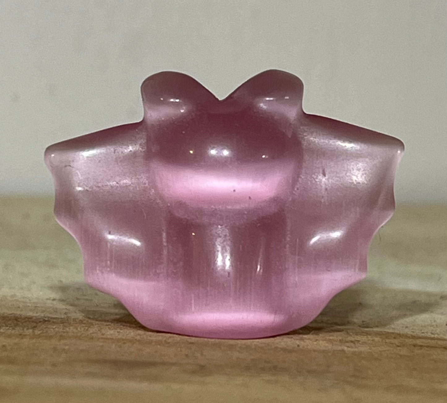 🩷 Pink Cat’s Eye Bat – Joy, Protection & Sweet Vibes