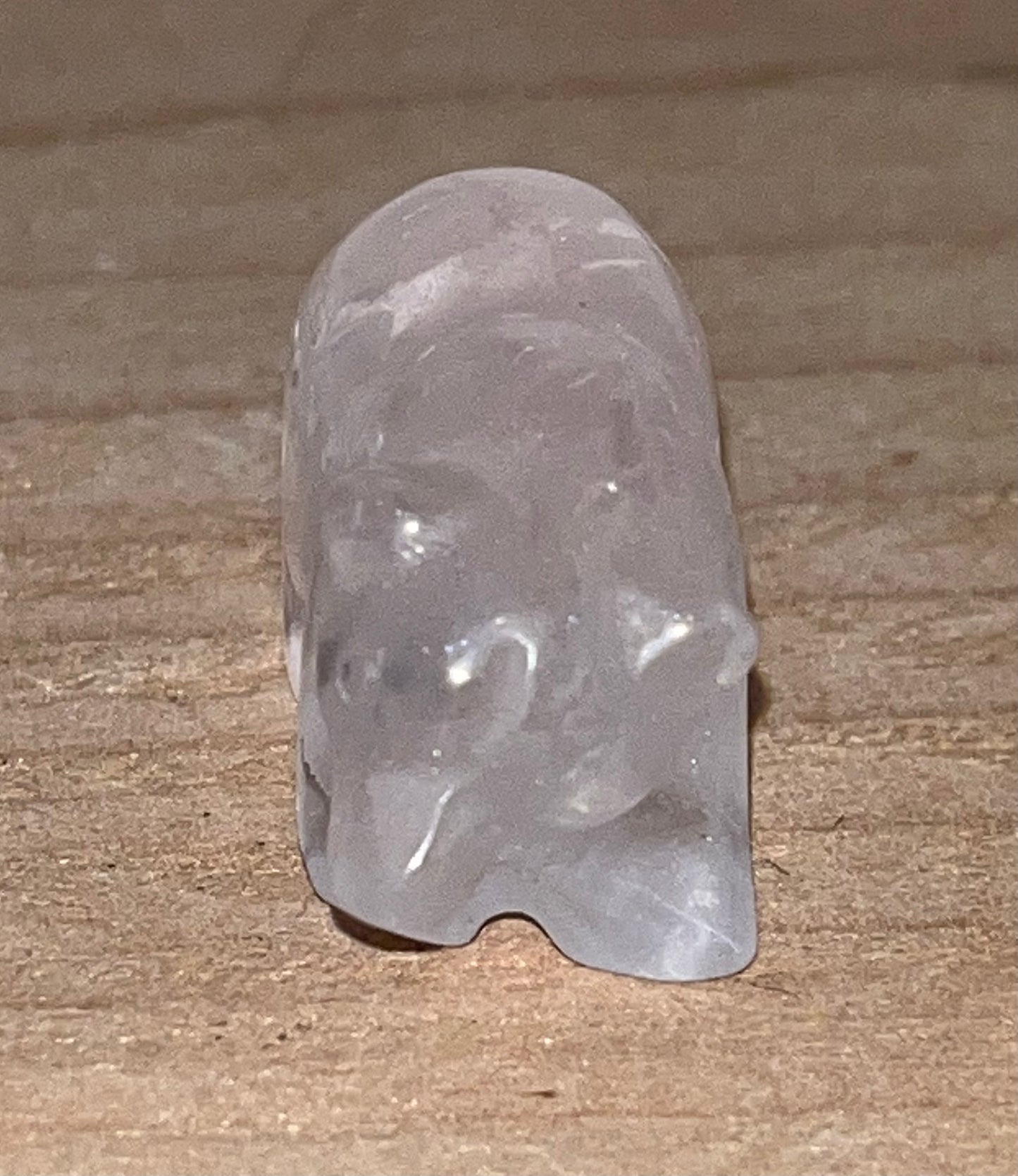 Polar bear: Rose quartz