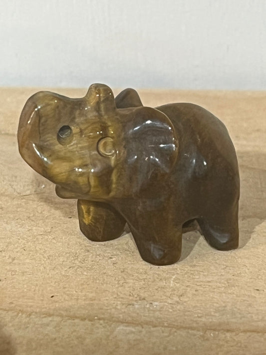 🐘 Tiger’s Eye Elephant – Protection, Confidence & Courage