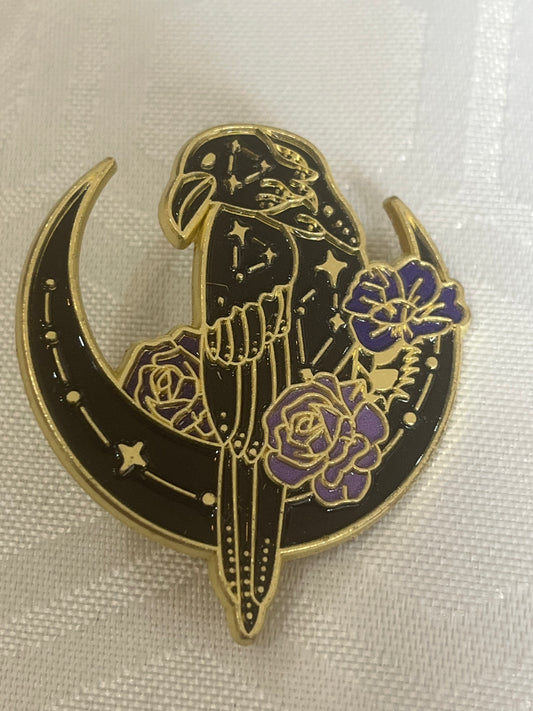 🌙🖤 Celestial Raven & Crescent Moon – Enamel Pin Badge 🖤🌙