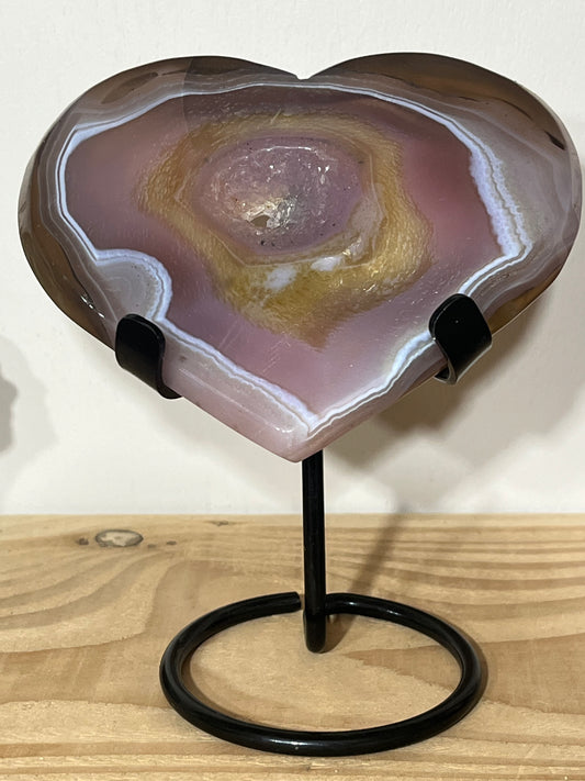 Agate Heart on Stand – Grounding & Emotional Balance