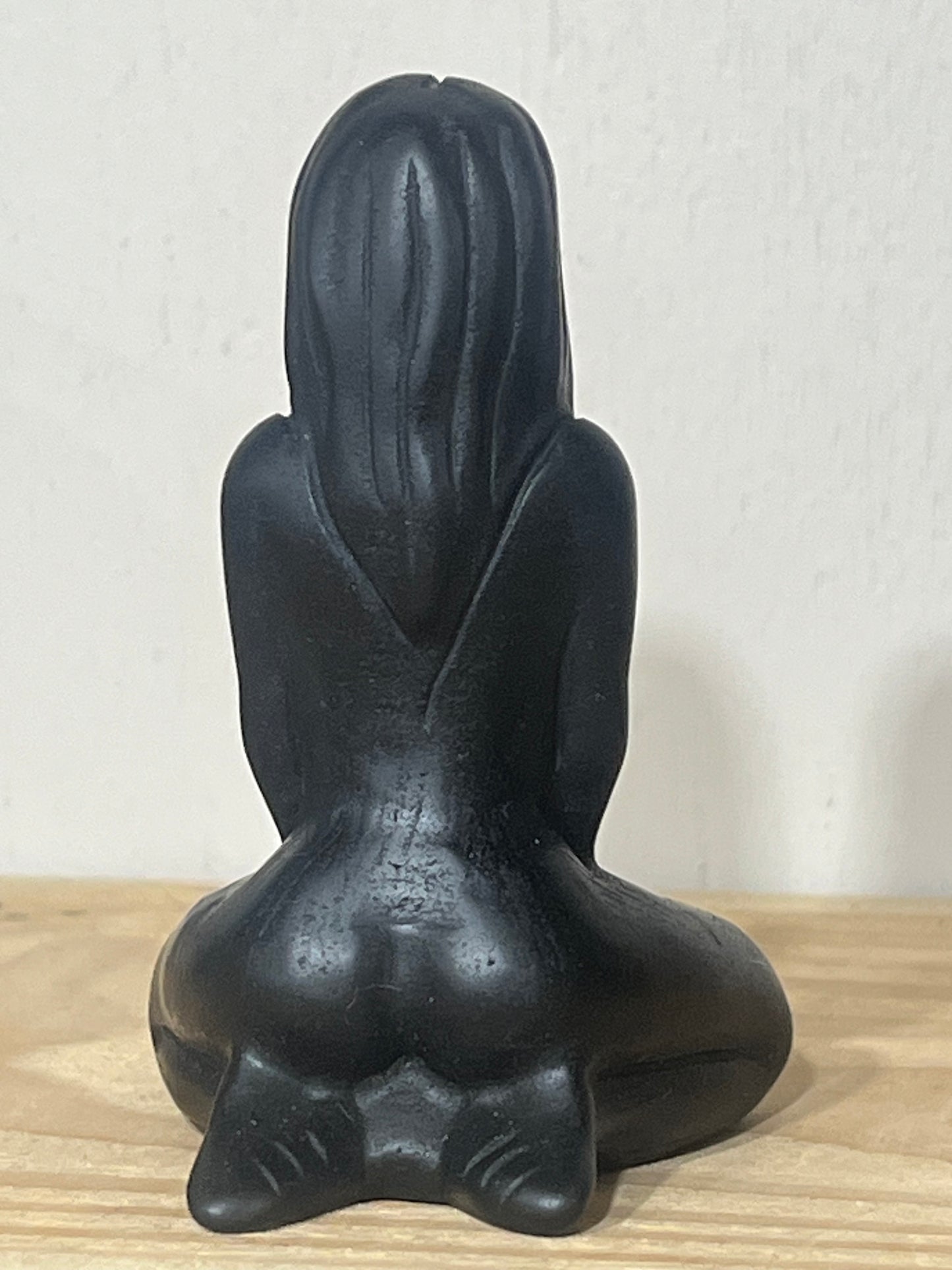 Hand Carved Obsidian Goddess Figure – Sensual Divine Feminine