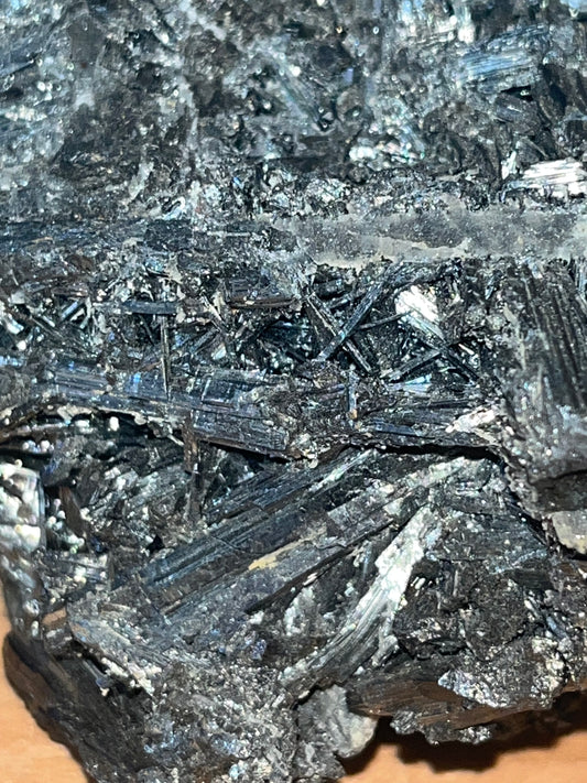 🪄 Stibnite Cluster – 1.6kg