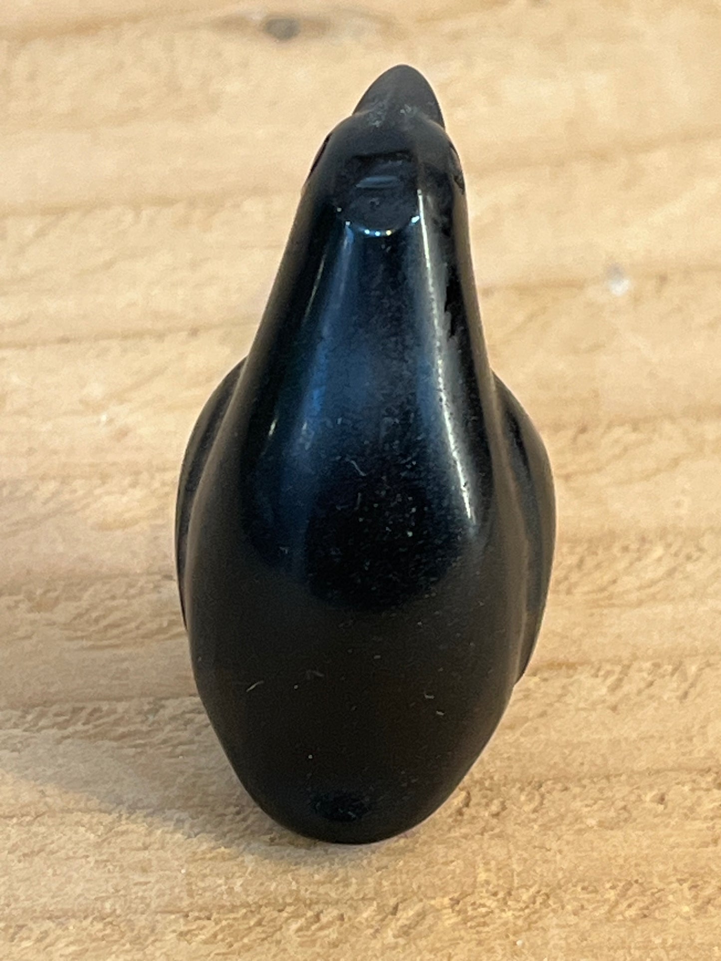 Obsidian penguin