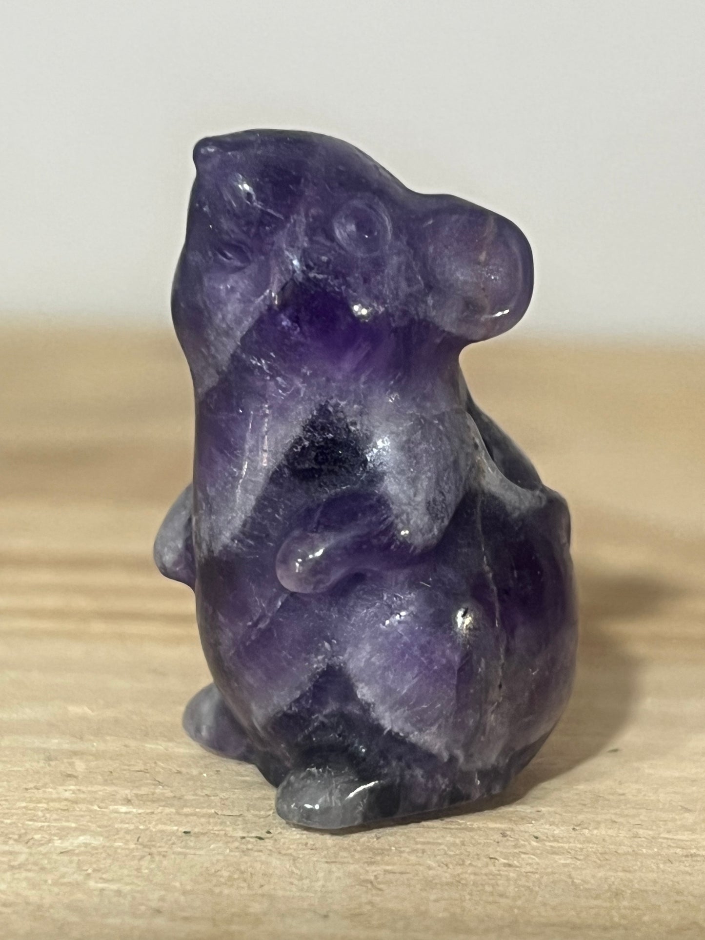 🐭 Chevron Amethyst Mouse Carving
Intuition • Wisdom • Resourcefulness