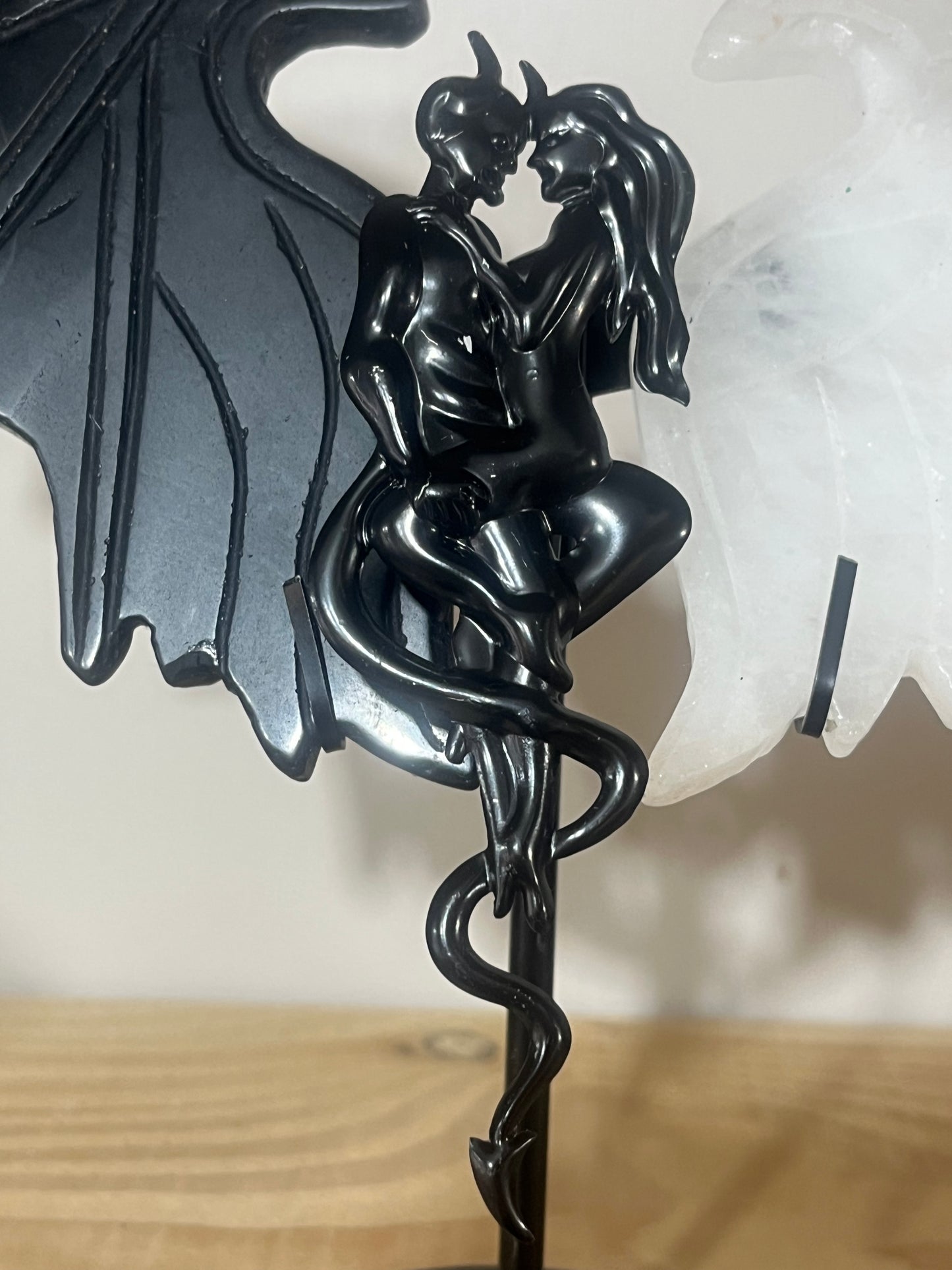 🖤🤍 Angel & Devil Crystal Wing Display
Balance • Choice • Duality