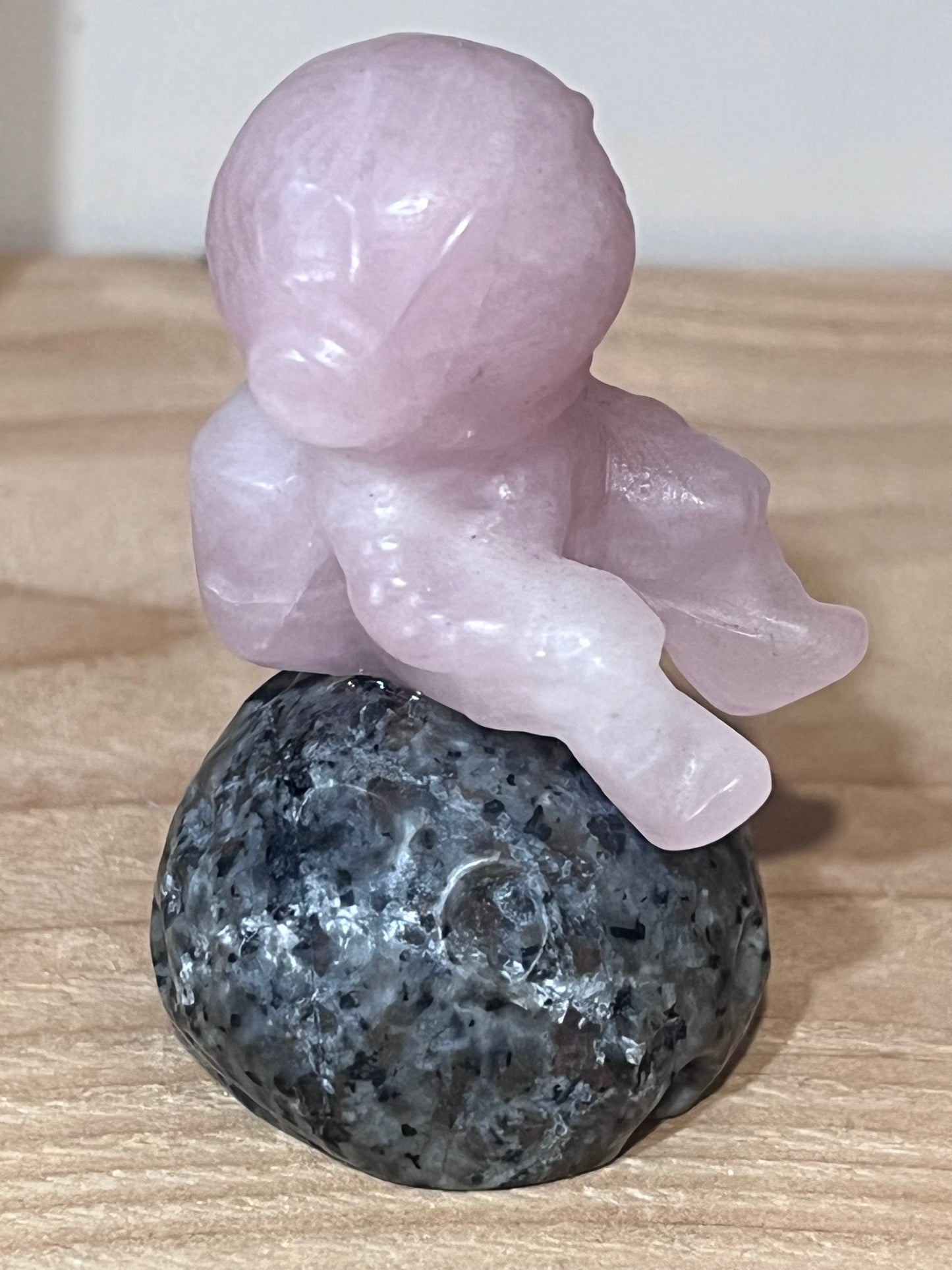 🌙 Rose Quartz Astronaut on Yooperlite Moon
