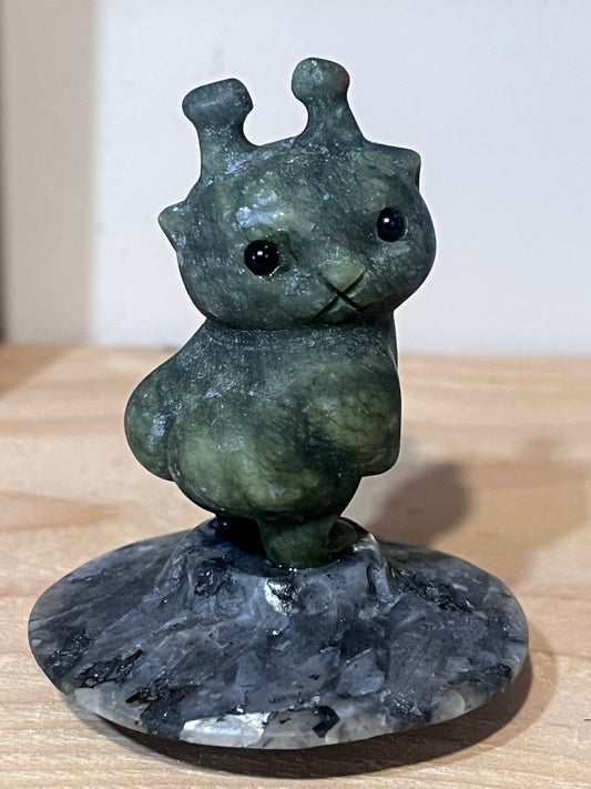 👽 Jade Alien on Larvikite Flying Saucer | Crystal Carving