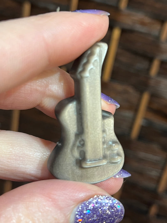Guitar: Silver Sheen Obsidian